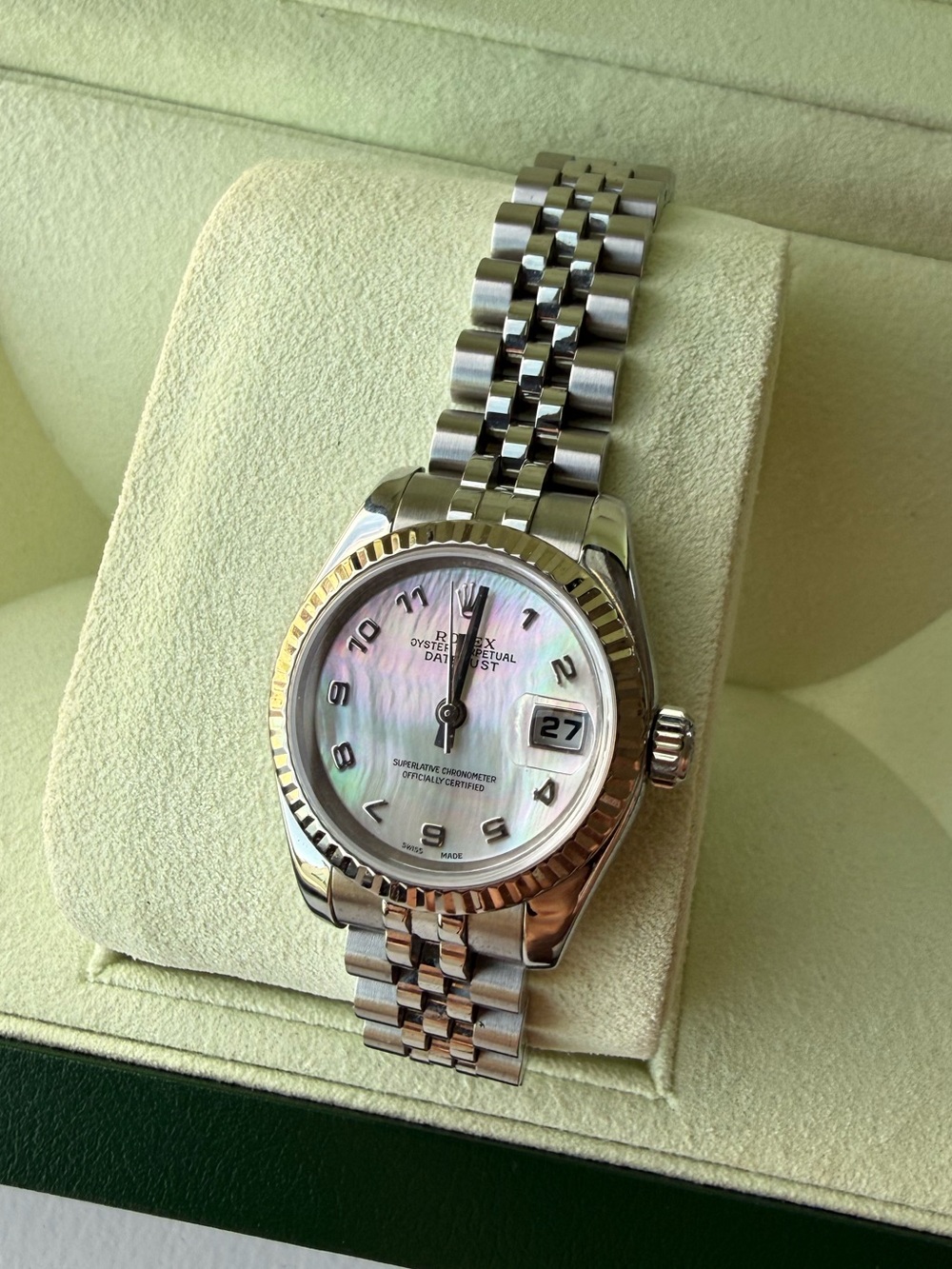 Rolex Ladies Datejust Mother-of-Pearl Dial Silver Bracelet